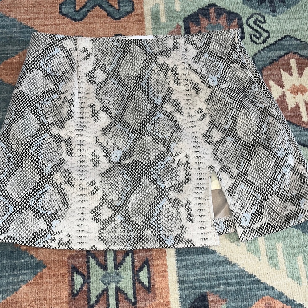 Like new, blush faux snakeskin skirt, medium